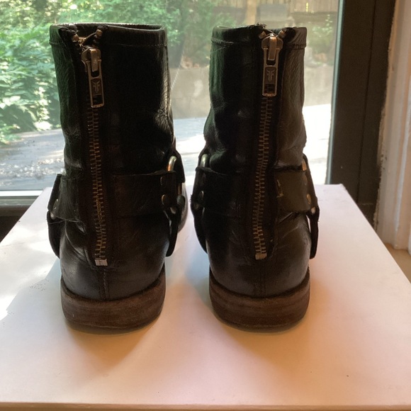 Frye Phillip Harness Short Boot - Black, 8 - Picture 4 of 7